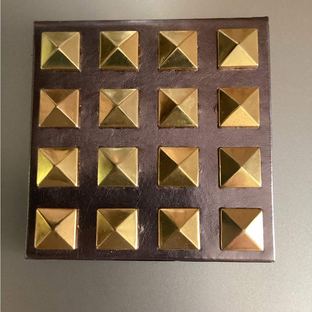 NYX Gold Studded Eyeshadow Palette